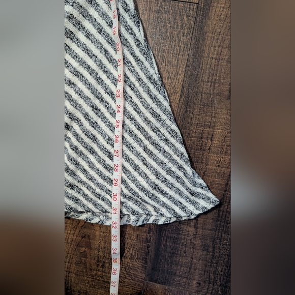 💙 FREE PEOPLE 💙 Striped V-neck Dress - Picture 4 of 5